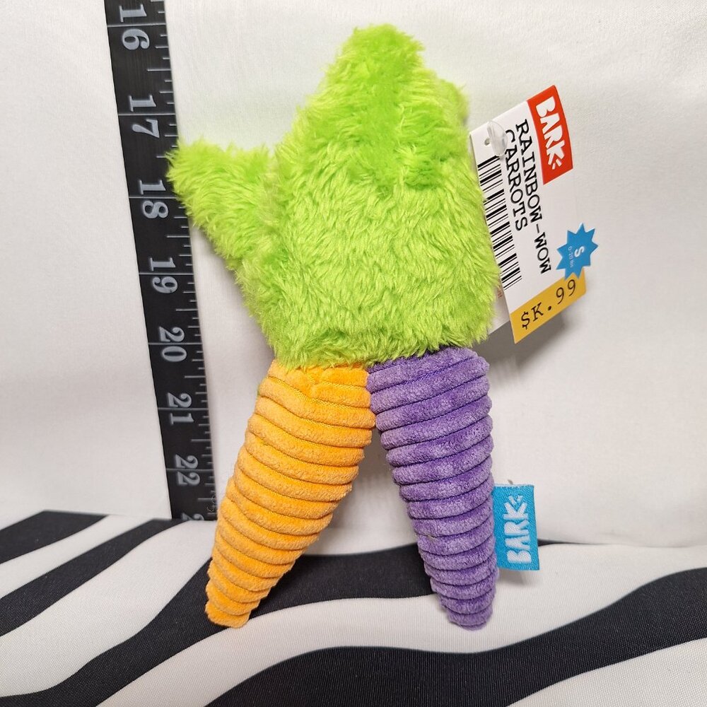 NWT Bark BarkBox Beg -n- Bag Theme with 2 toys and 3 treats - Small Dogs - Picture 6 of 16